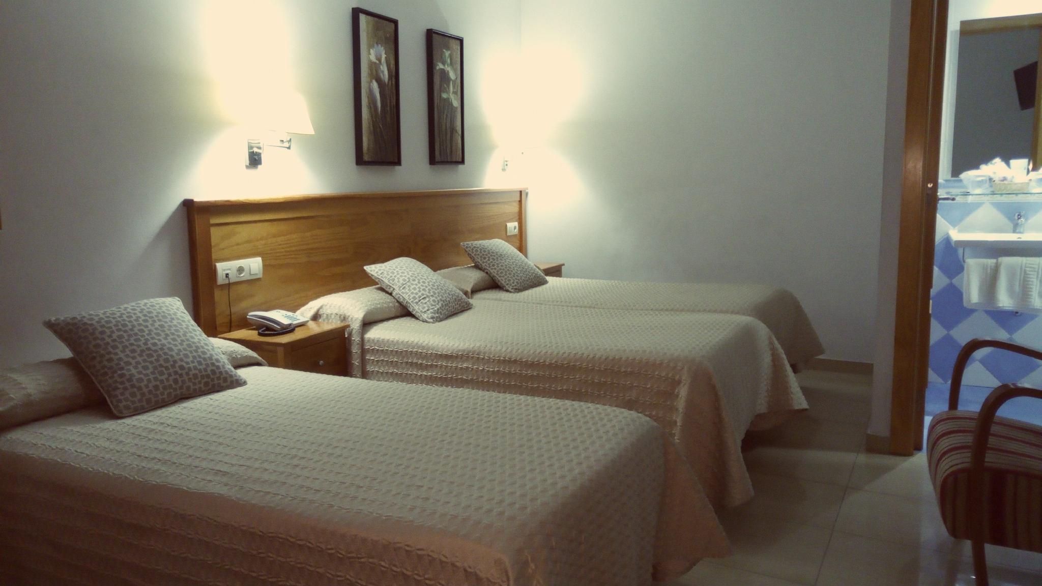 Hotel Goya Alicante Bagian luar foto