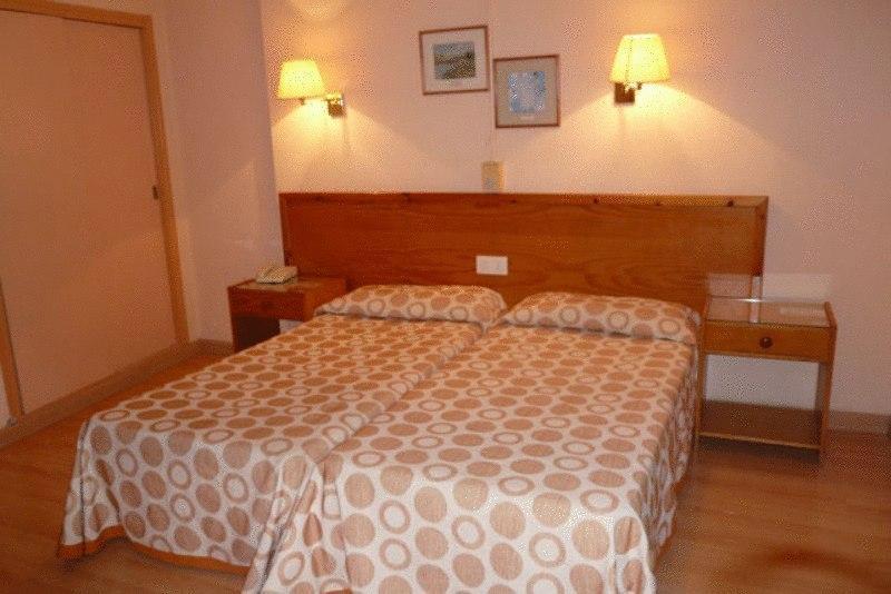 Hotel Goya Alicante Bagian luar foto