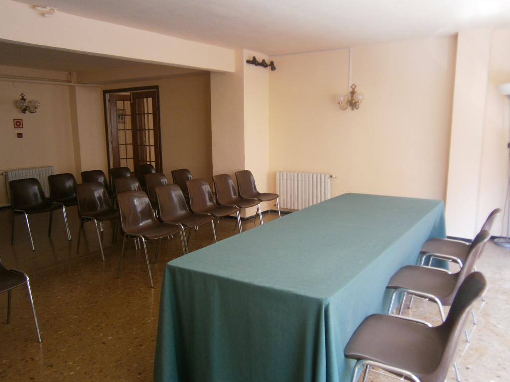 Hotel Goya Alicante Bagian luar foto